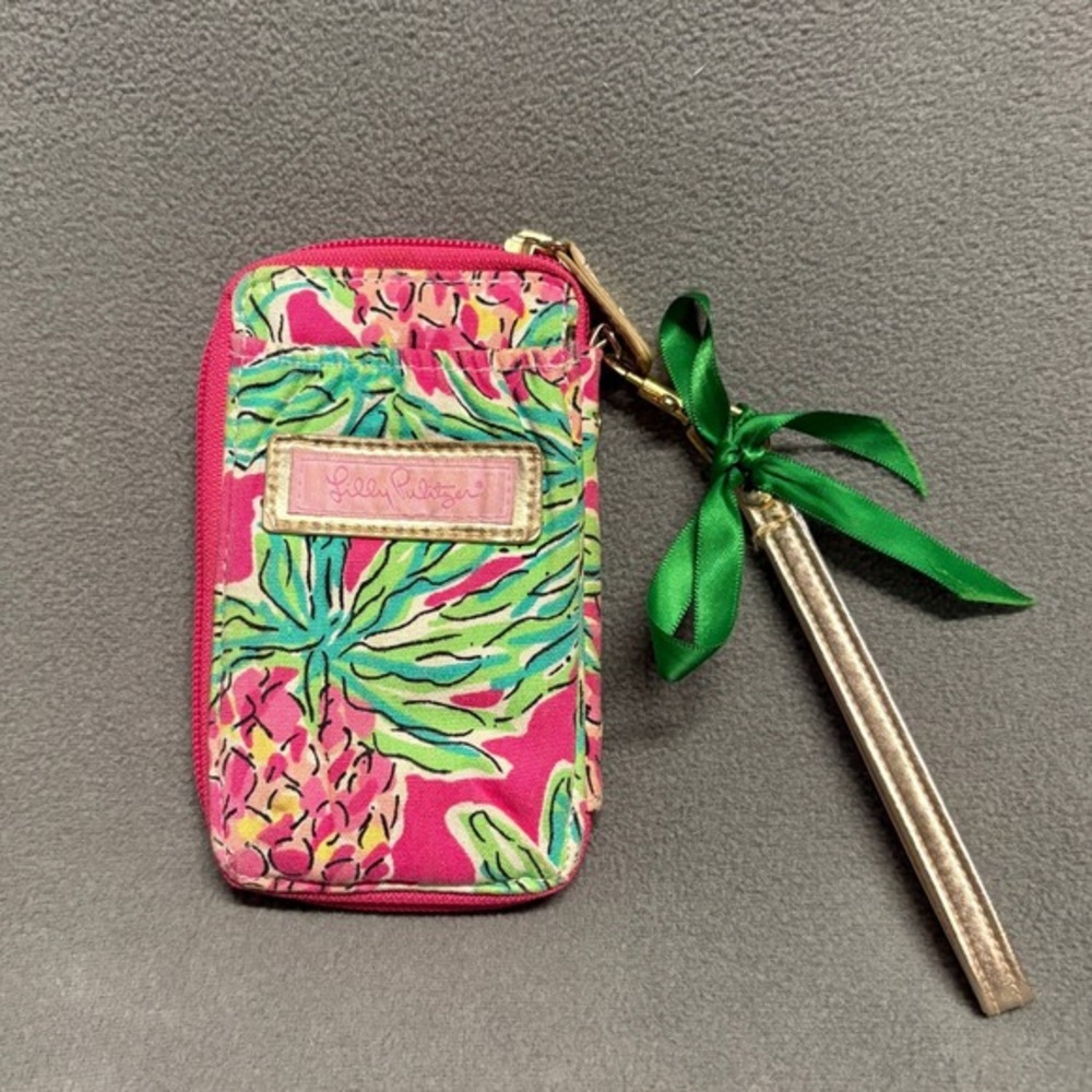 Lilly Pulitzer Pineapple Print Tech Case Wristlet Wallet Pink‎ Green